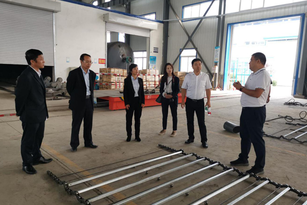 陜西航天建設(shè)集團(tuán)有限公司總經(jīng)理、黨委副書記謝明娟率隊(duì)赴遼寧一諾環(huán)保產(chǎn)業(yè)集團(tuán)開展考察調(diào)研工作